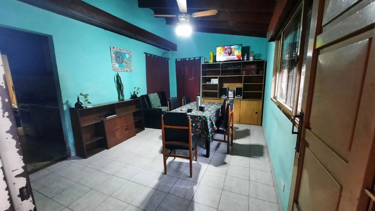 VENTA CASA 3 AMBIENTES VILLA BALLESTER A RECICLAR foto 3