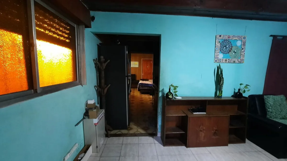VENTA CASA 3 AMBIENTES VILLA BALLESTER A RECICLAR foto 4