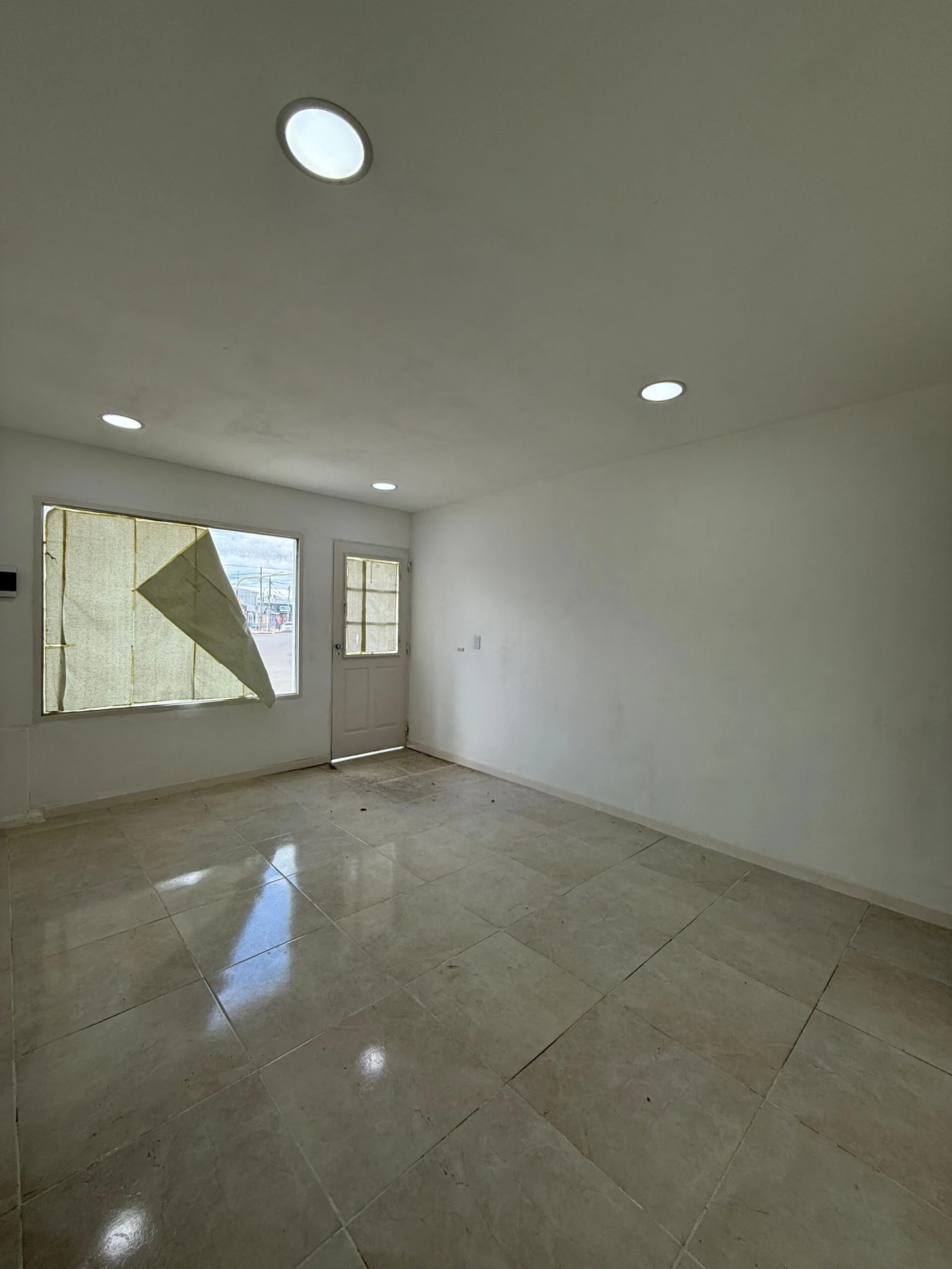 ALQUILER – LOCAL – BARRIO MUTUAL foto 5