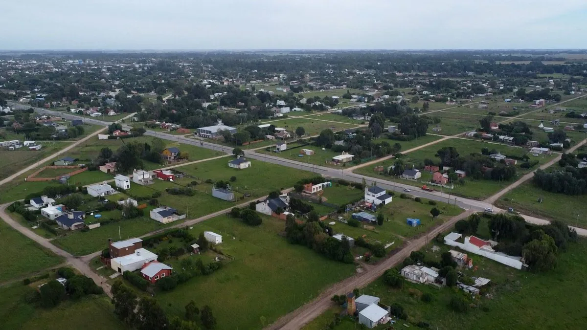 VENTA lote 600m² Barrio PARQUEMAR Miramar foto 3