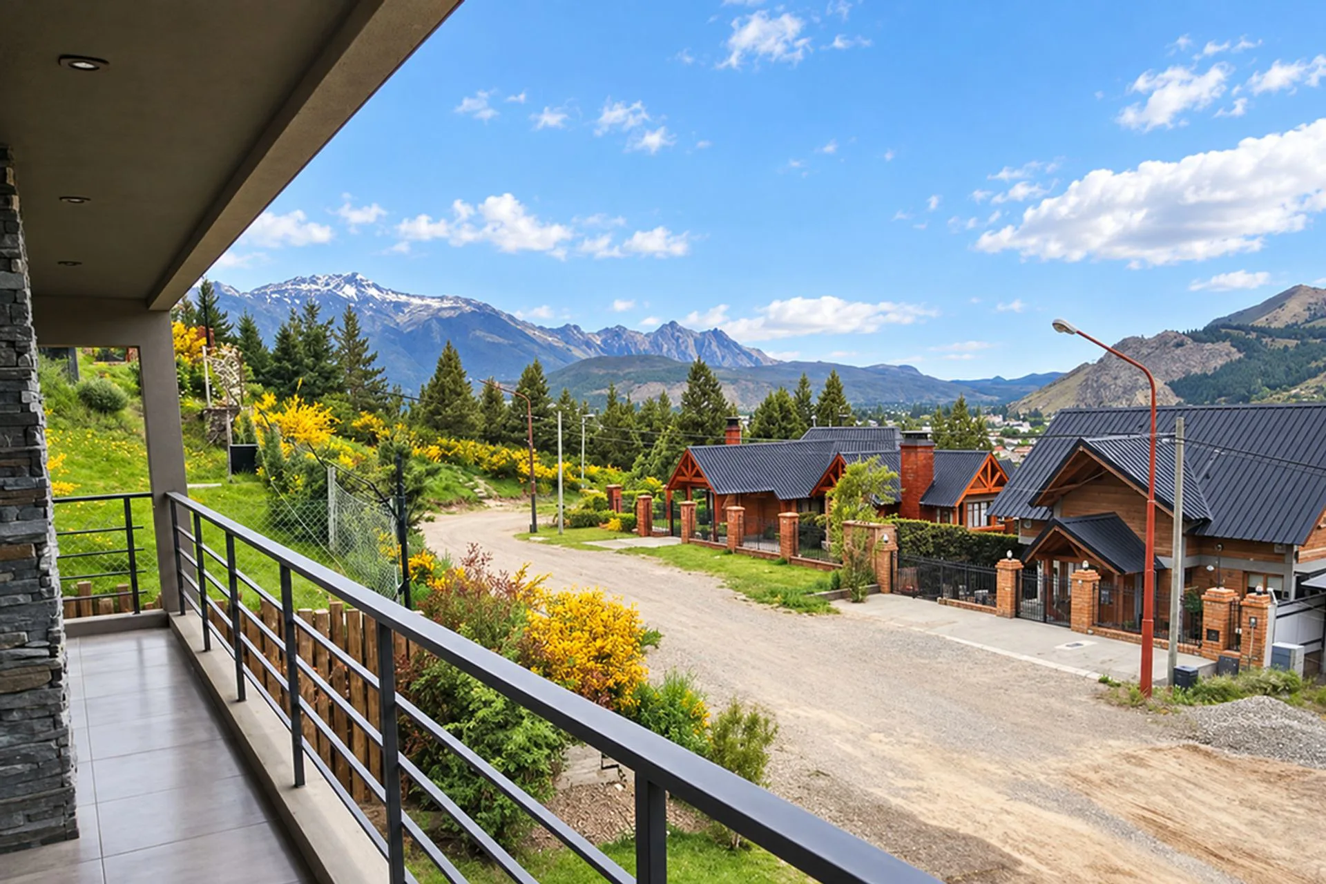 CASA EN VENTA EN ESQUEL 3 DORMITORIOS Y 2 GARAJE foto 3