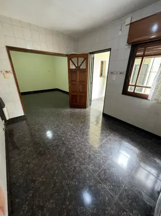 ALQUILER DE PH DOS AMBIENTES Y MEDIO CON PATIO Y LAVADERO, S/ EXPENSAS. foto 2