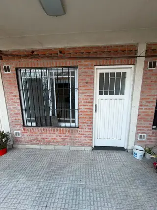 Alquiler 2 ambientes Isidro Casanova foto 2