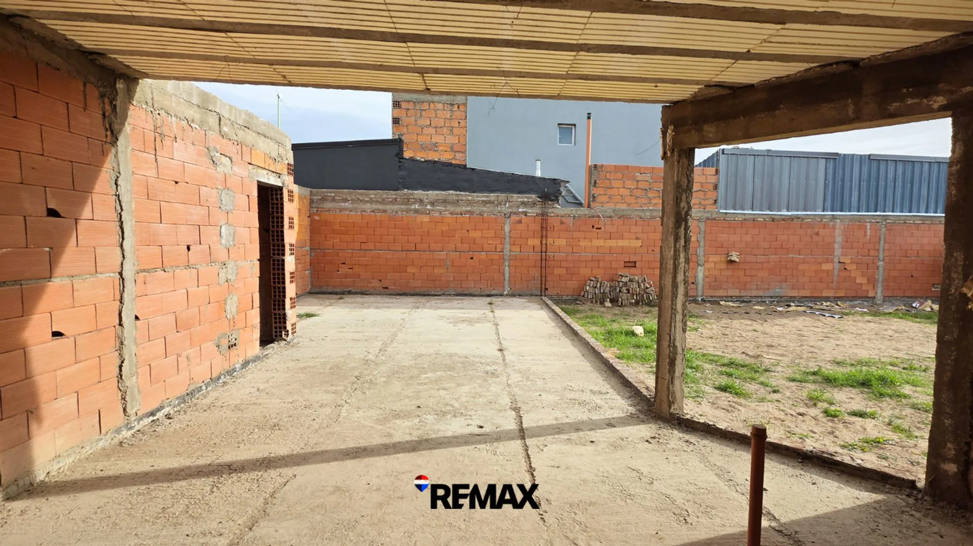 VENTA | LOTE CON CONSTRUCCIÓN | ANGEL BRUNEL 1768 foto 2