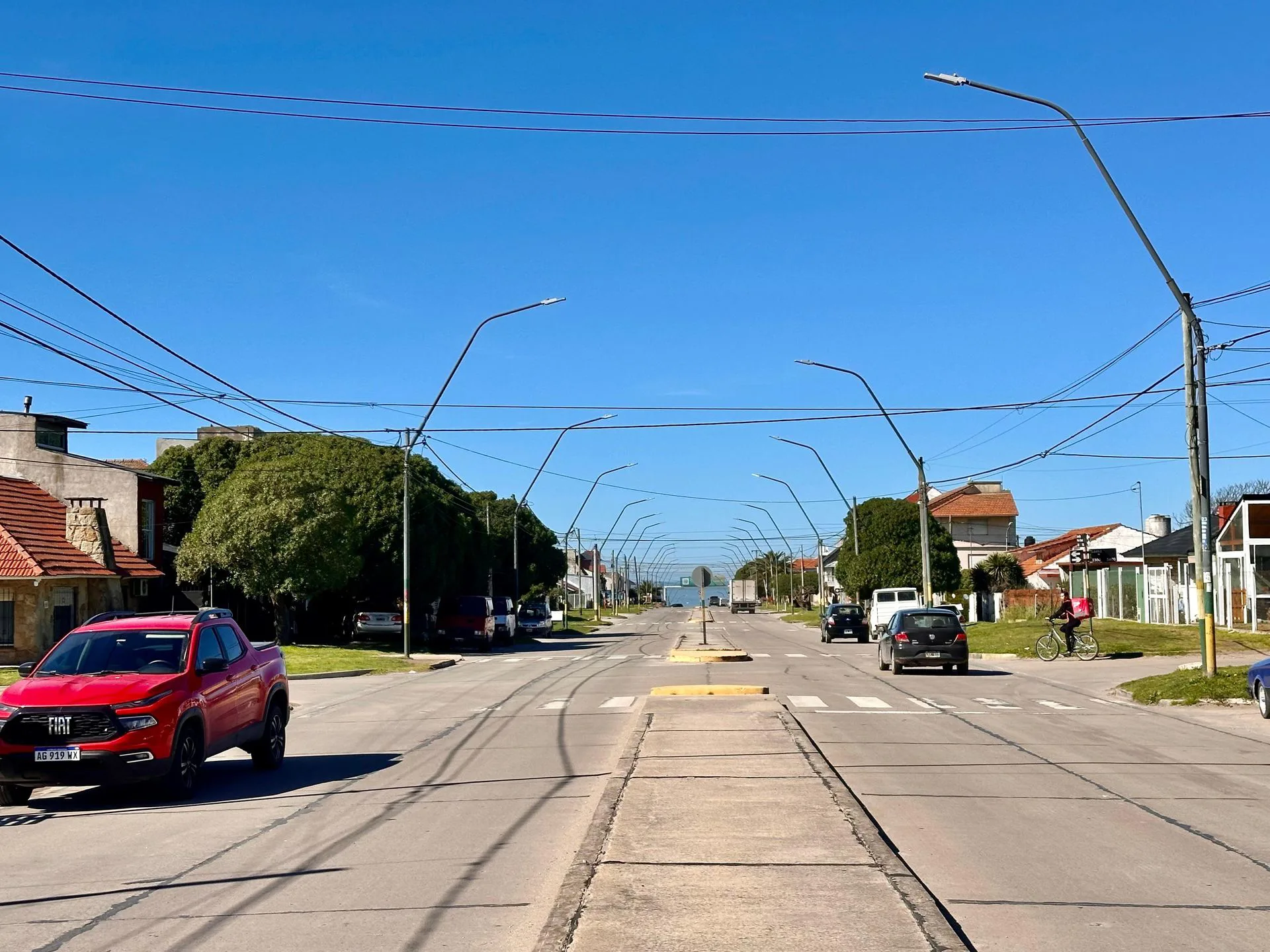 Venta de lote sobre Av. Mario Bravo -Punta Mogotes foto 3