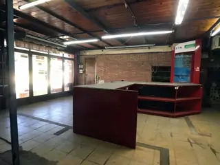 LOCALASO ubicado en Avenida H. Yrigoyen 14.200- Burzaco foto 4
