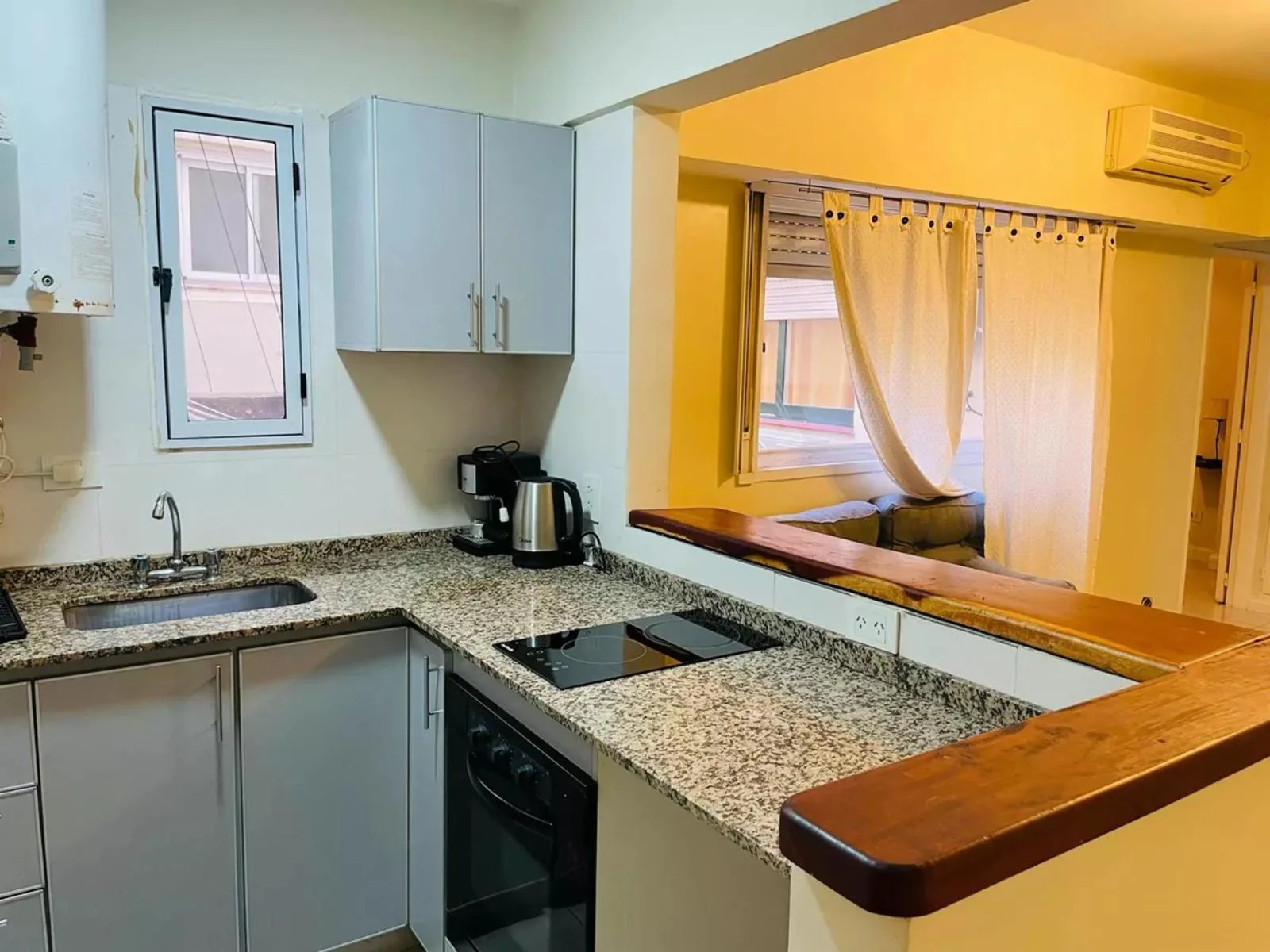 1-bedroom apartment in Palermo – photo 2 of 12
