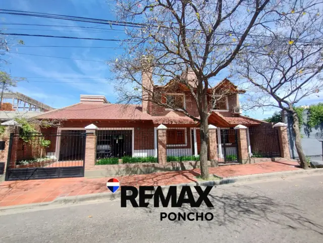 SE VENDE CASA 1er NIVEL EN ZONA ALTA, CATAMARCA
