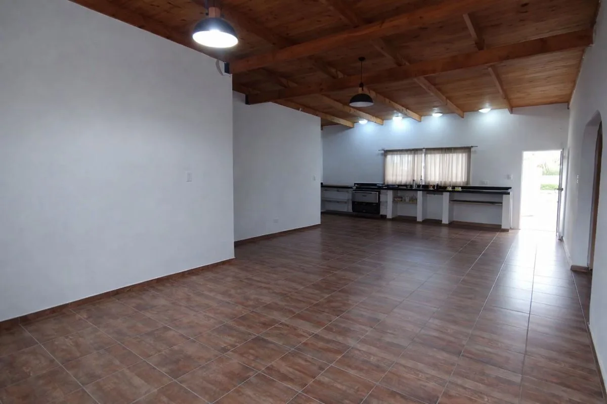 Venta Casa en Santa Ana de los Guacaras foto 2