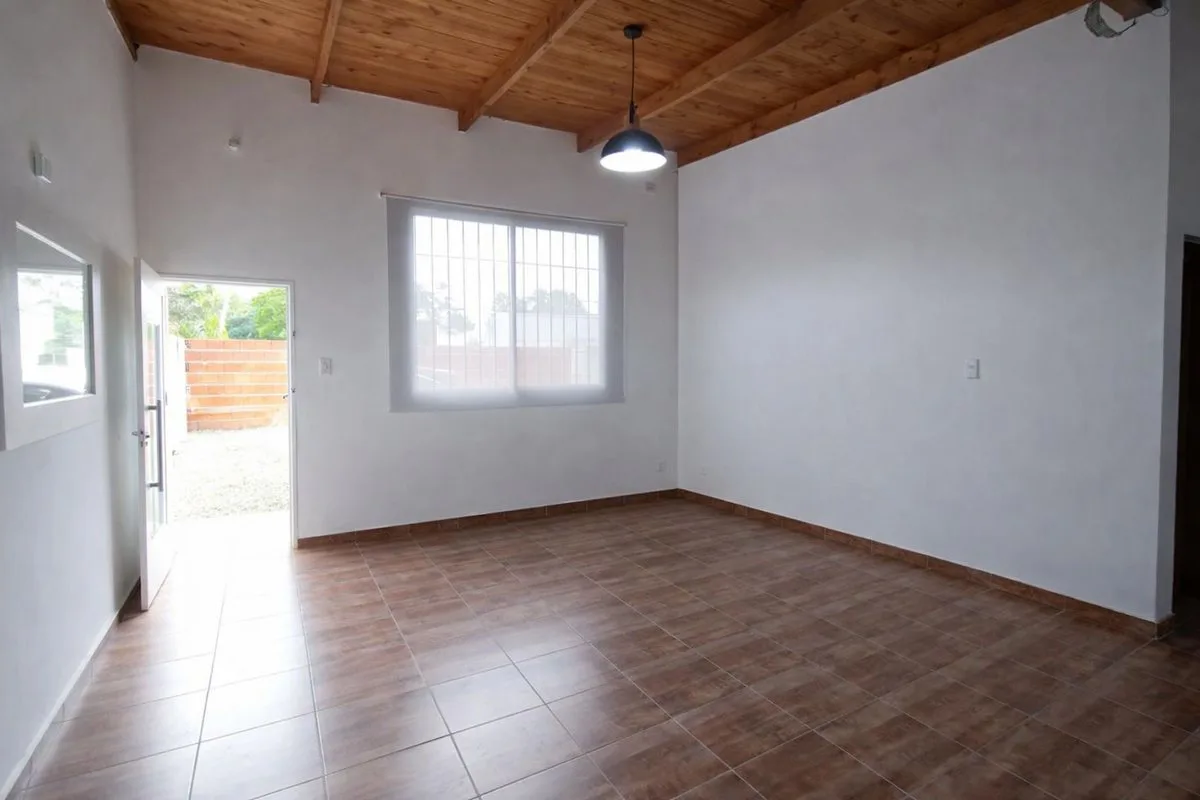 Venta Casa en Santa Ana de los Guacaras foto 3