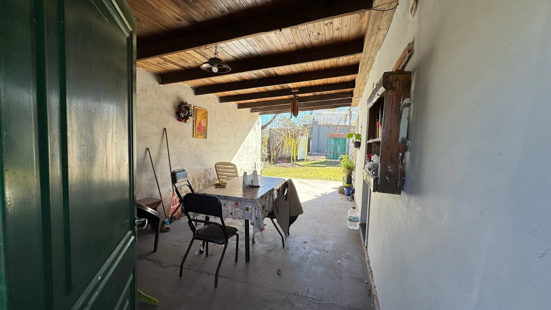 SE VENDE CASA MAS DEPTO EN LA PUERTA foto 4
