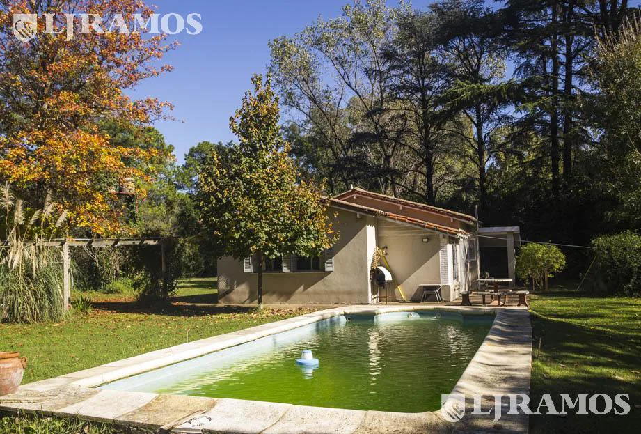Venta Casa Quinta - 3 habitaciones y pileta - APTA CREDITO - en Villa Astolfi, Pilar foto 2