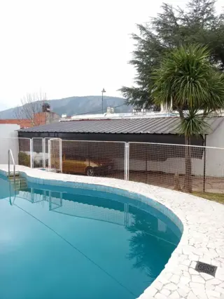 Villa Carlos Paz: Jorge Newbery 277 Casa 2 dormitorios y departamento 2 dormitorios interno, Córdoba, Argentina foto 1