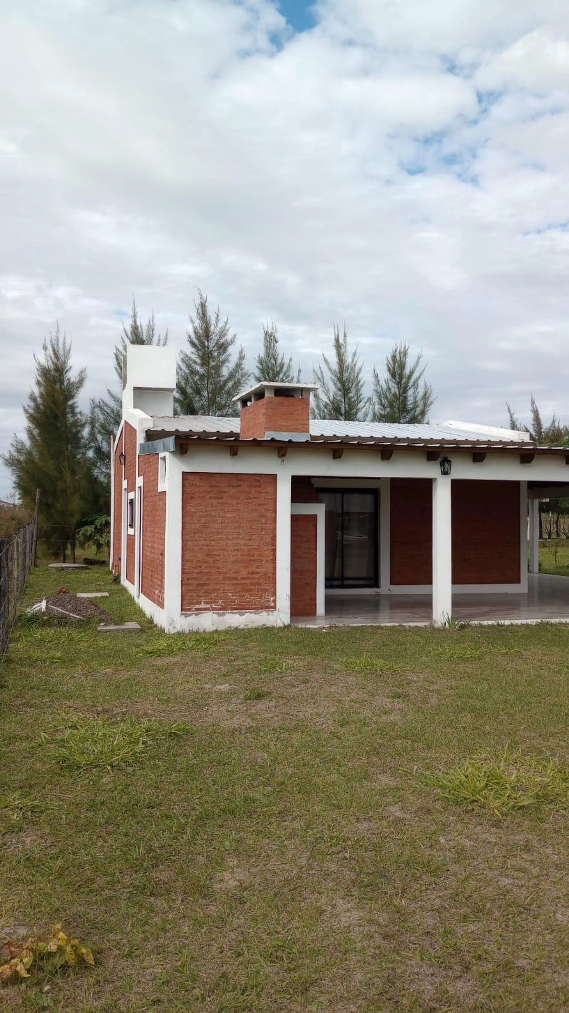 CASA EN VENTA EN CECILIO ECHEVARRIA foto 2