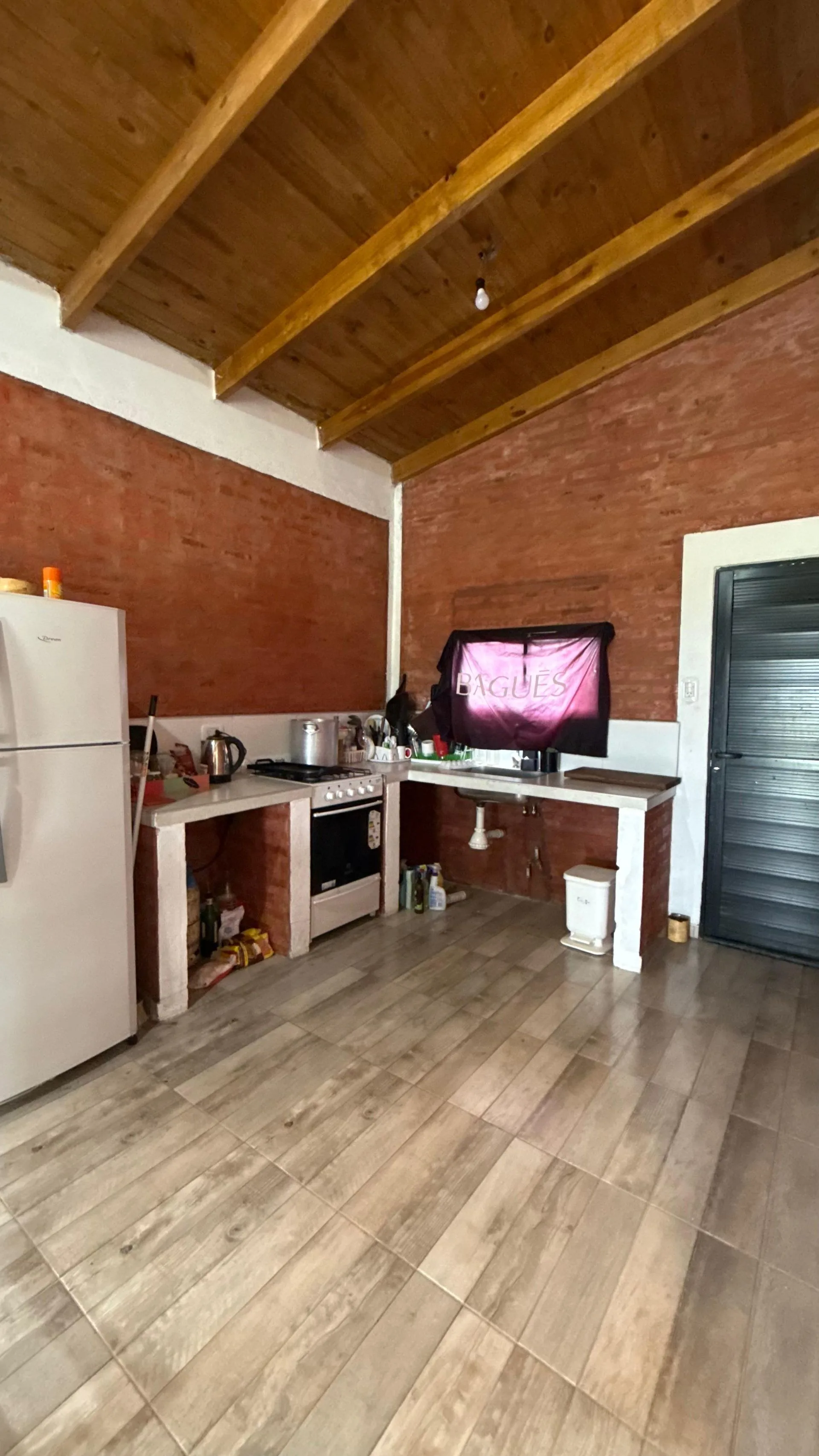 CASA EN VENTA EN CECILIO ECHEVARRIA foto 5