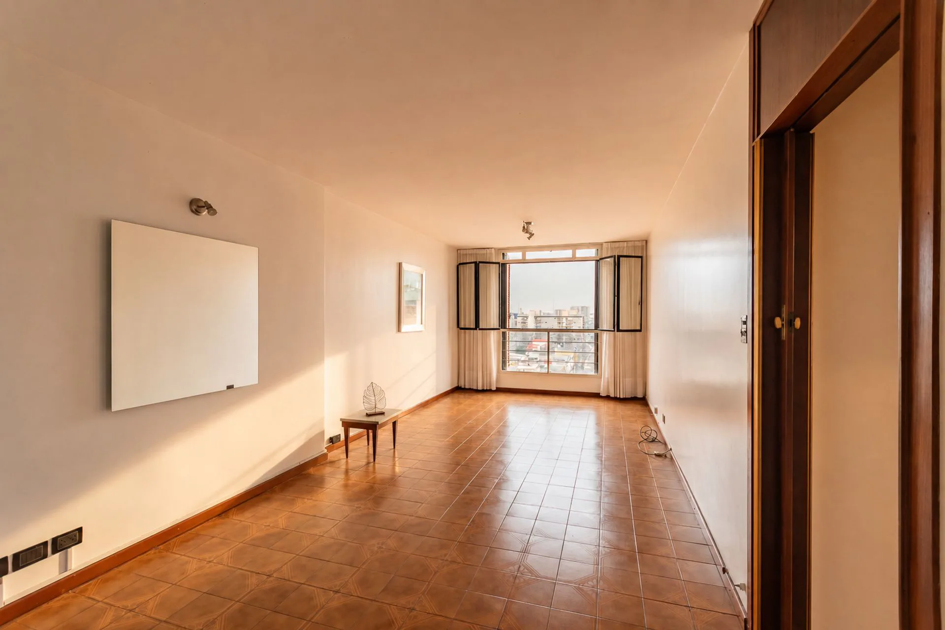 Departamento 4 Ambientes c/ vista abierta en venta foto 3
