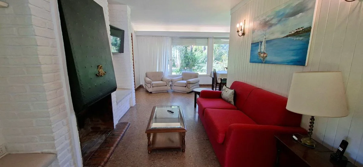 Casa a la venta en Pinamar zona iglesia foto 5
