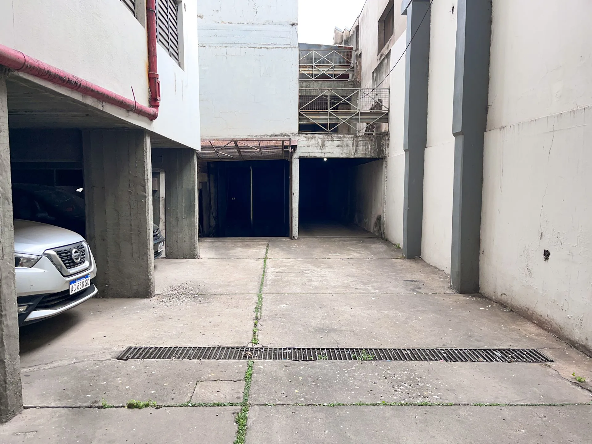Cochera en venta - Buenos Aires 153 foto 5