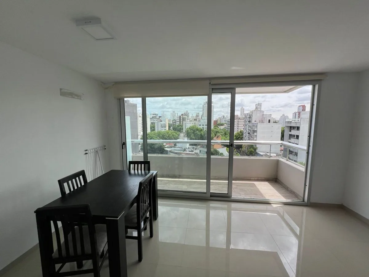 Departamento 2 dormis en venta La Plata c/cochera foto 3