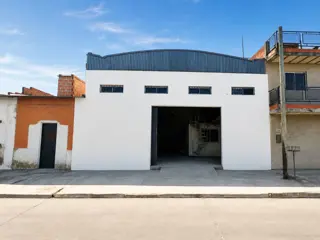 Venta Galpon casa con garaje  loft en Casanova foto 1