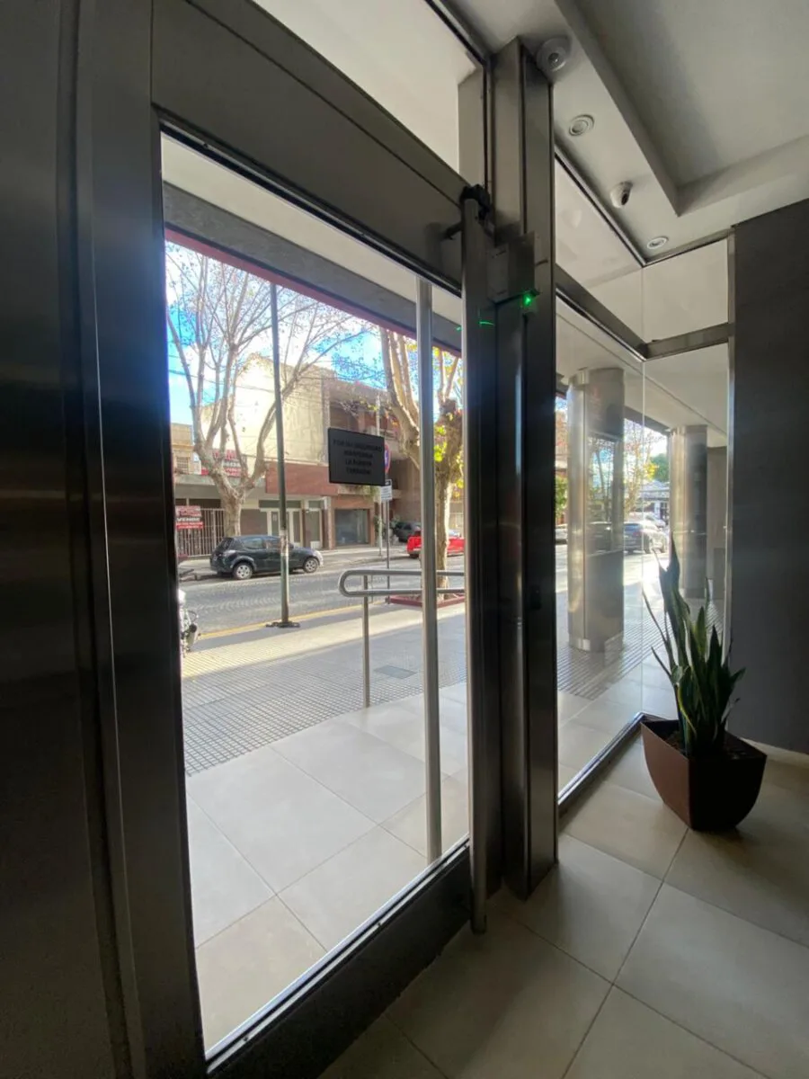 3 AMB bALCÓN c/ 2 cocheras + Bauleras IMPECABLE AMENITIES FULL!!! foto 4