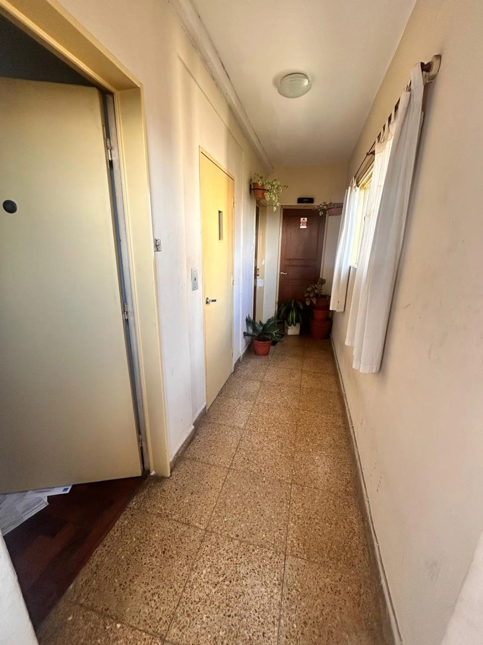 VENTA DEPARTAMENTO 3 AMBIENTES - TAPIALES foto 2