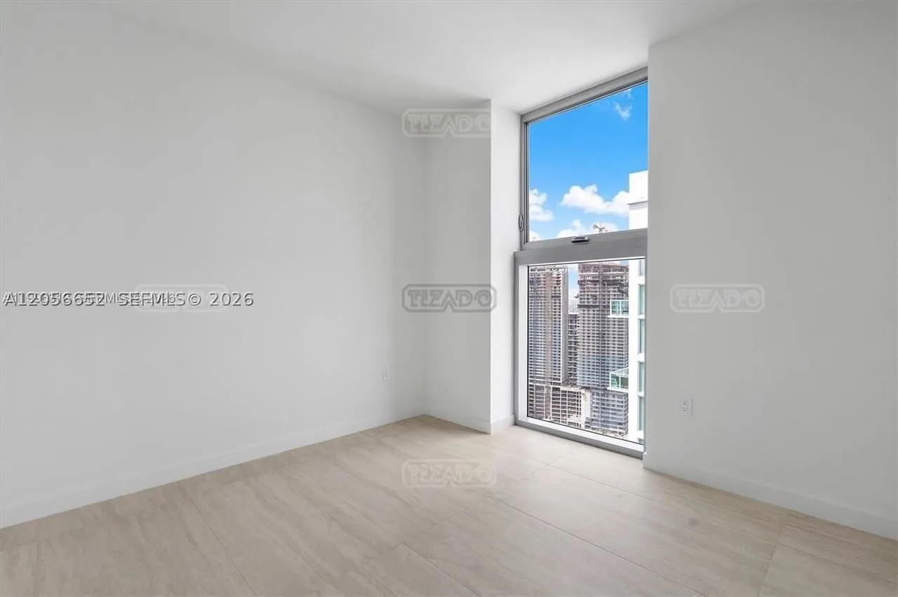 77 SE 5th St #4106 foto 5