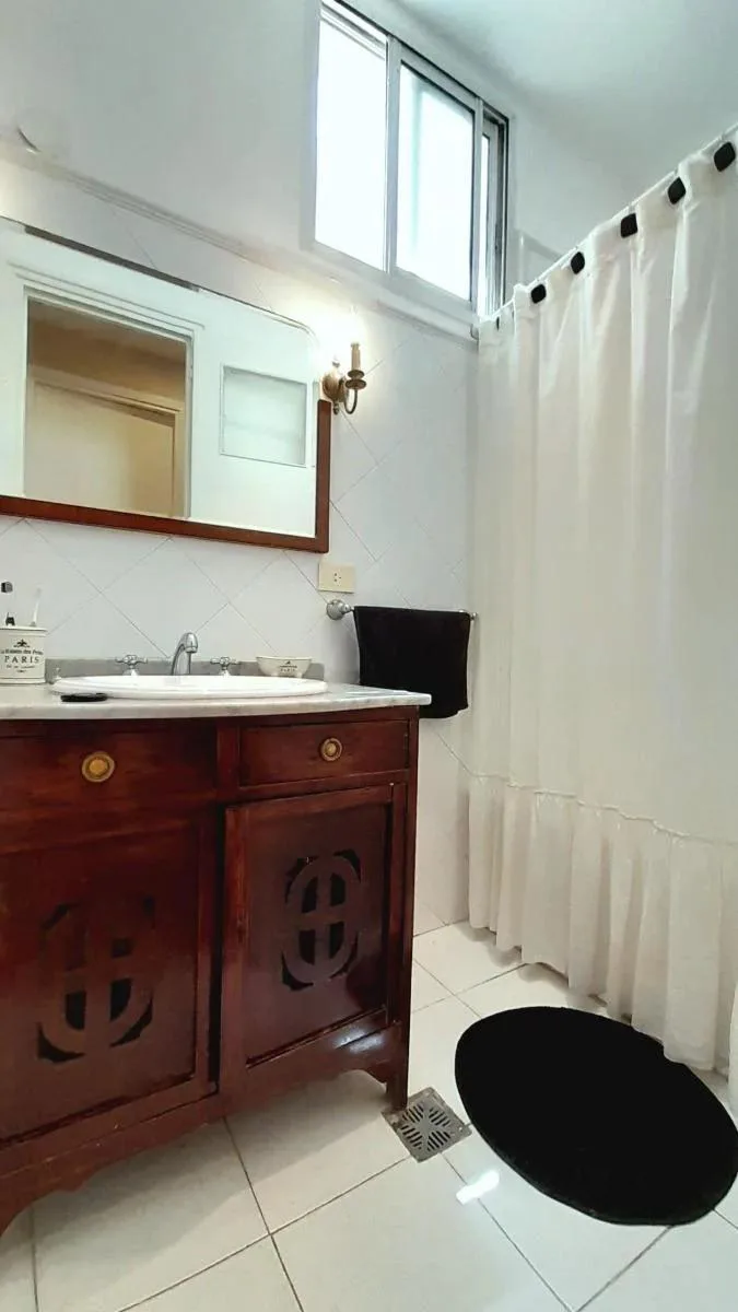 2-bedroom apartment in Recoleta – photo 2 of 25