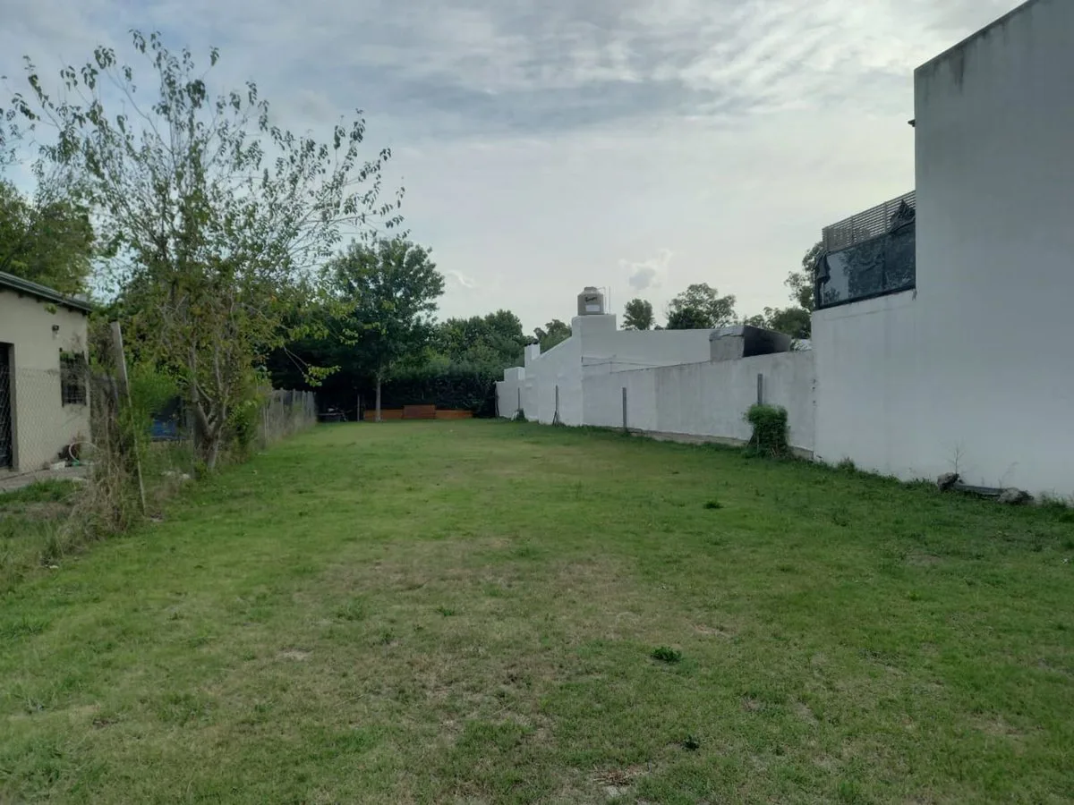 Lote en venta Lisandro Olmos foto 3