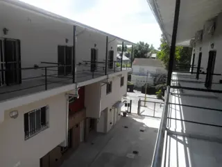 DEPTO 2 AMB.TIPO LOFT CON COCHERA , COMPLEJO CON PISICINA 2 PISO POR ESCALERA.SIN EXPENSAS NI ABL foto 4