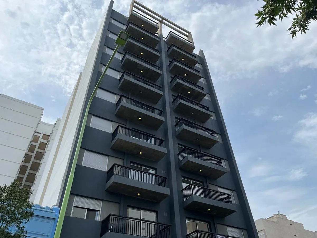 VENTA DPTO 1 DORMITOR EN 19 DE MAYO 227 CON BALCON foto 2