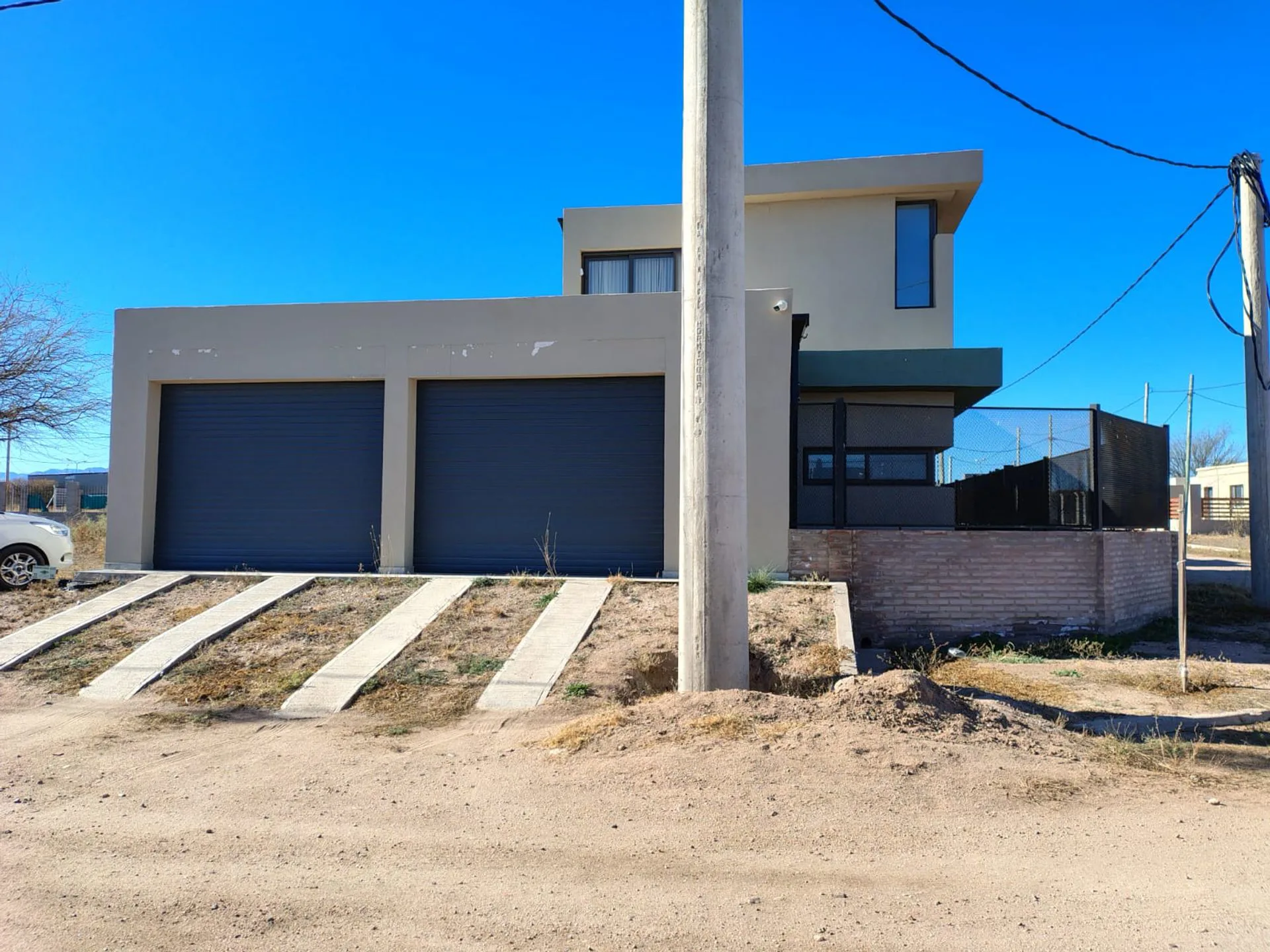 VENDE EXCLUSICA CASA Bº PRIVADO LAS LAJAS SAN LUIS foto 3