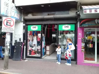 EXCELENTE LOCAL EN ZONA COMERCIAL. foto 1