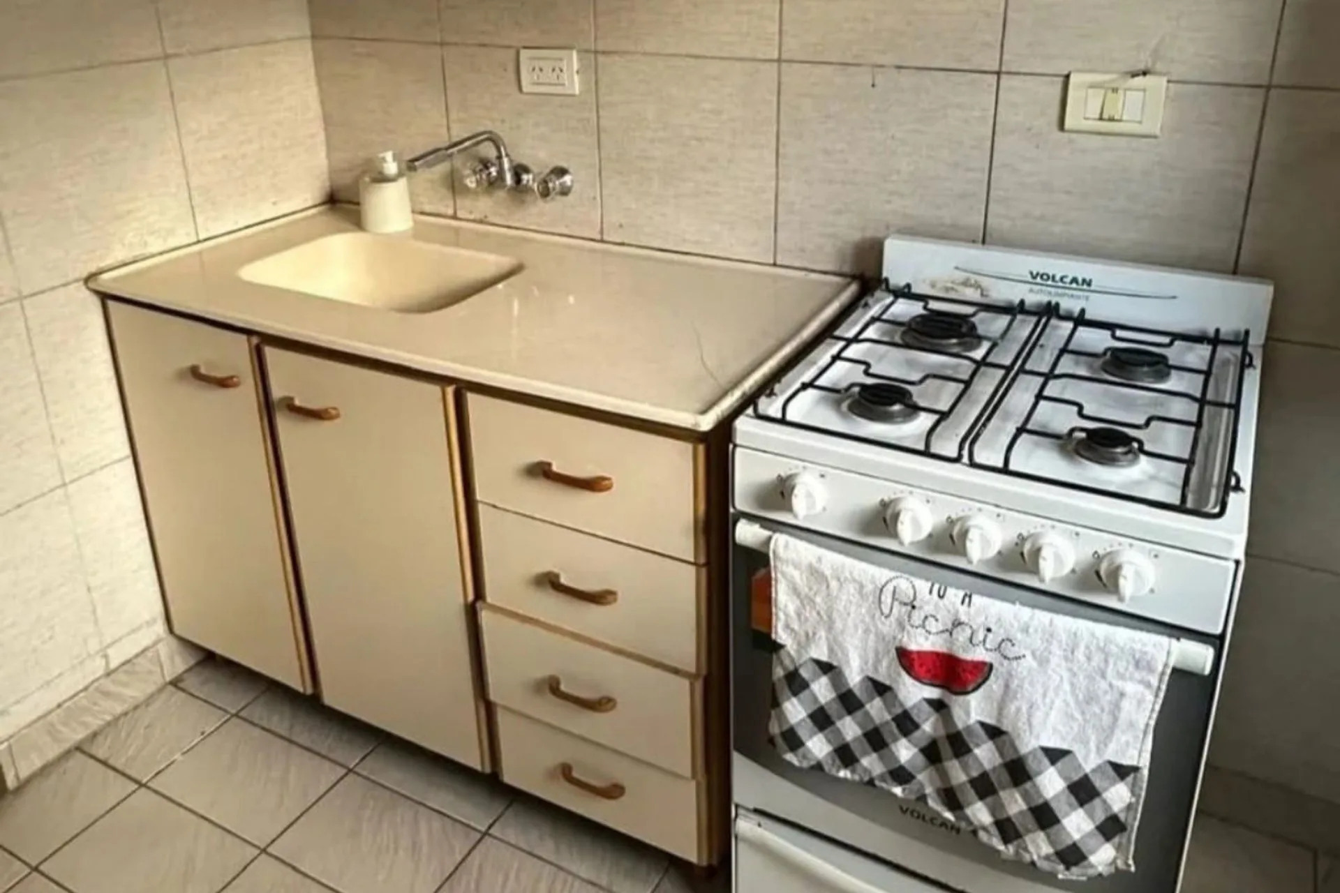 Departamento centrico en Esquel foto 4
