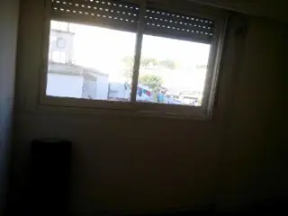 MUY BUEN DEPARTAMENTO CON BALCON AL FRENTE LA FRONDA 1600 FLORES. foto 3