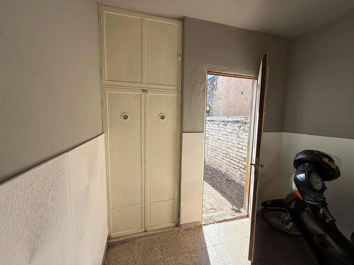 VENTA CASA 2 DORM + DEPTO,  BARRIO VELEZ SARSFIELD foto 3