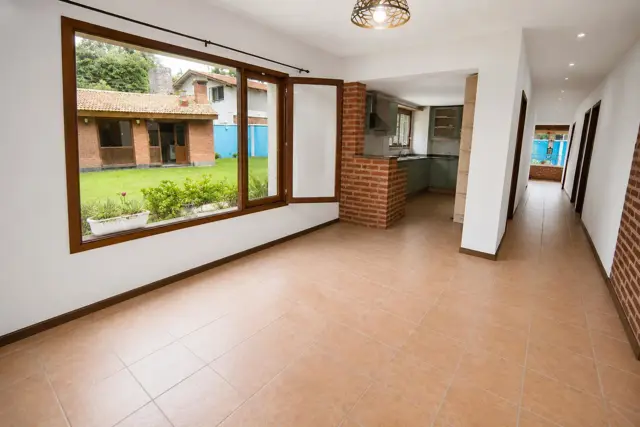 VENTA-CASA 350MTS ING. MASCHWITZ