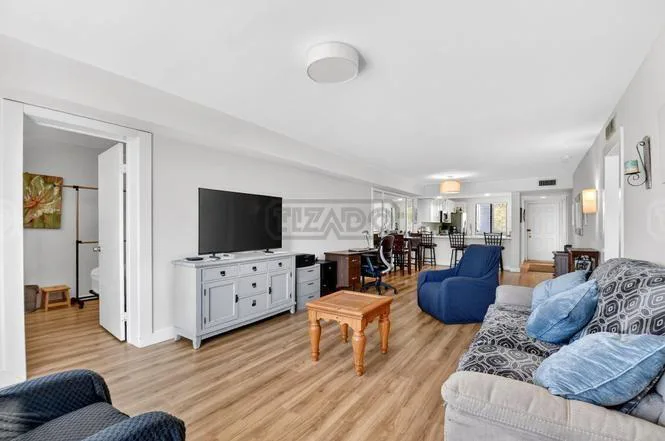 2701 Village Blvd #303 2700 foto 2