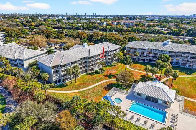 2701 Village Blvd #303 2700 foto 3