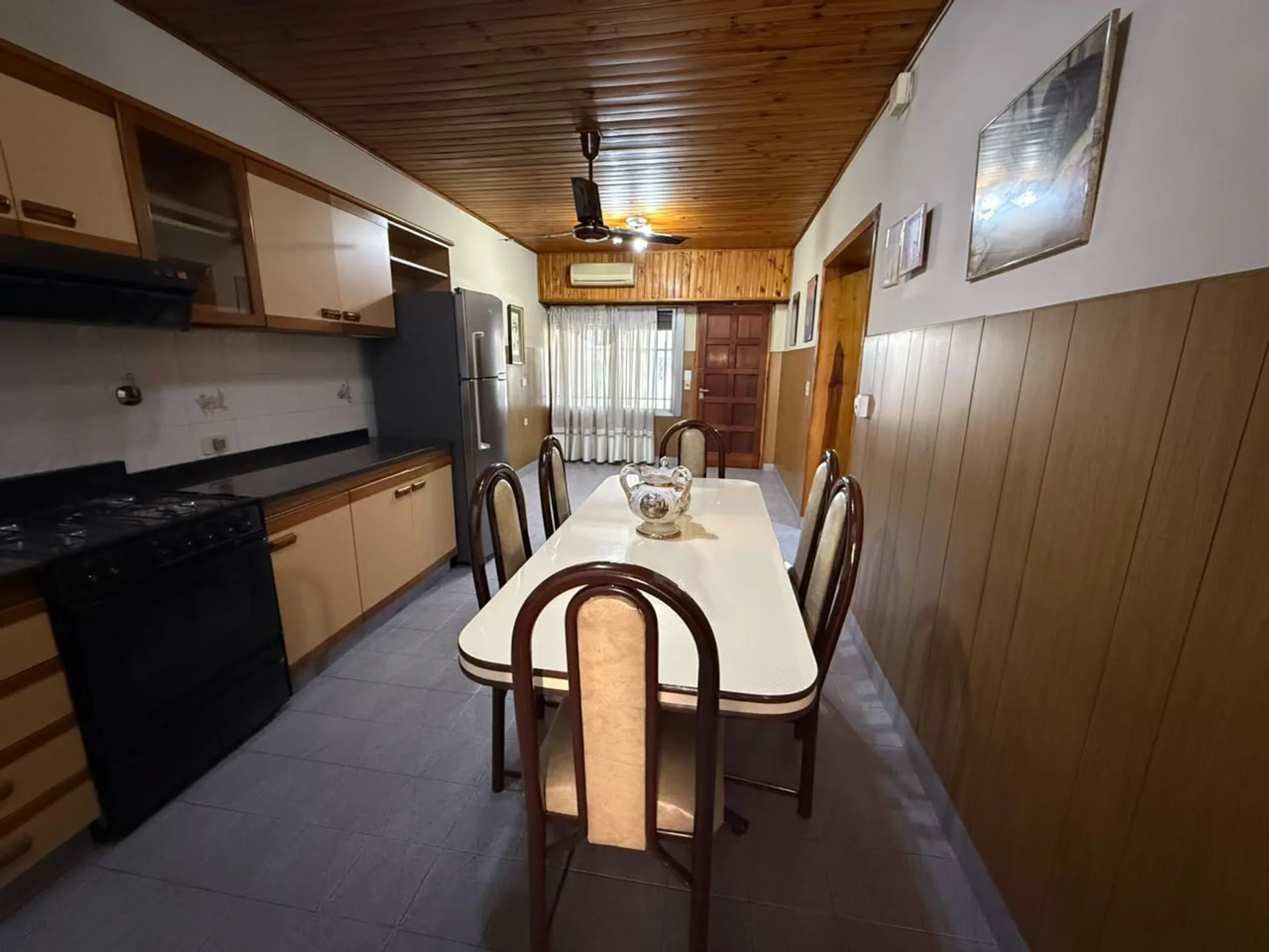 Casa 3 amb con cochera y quincho en venta Lanus foto 3