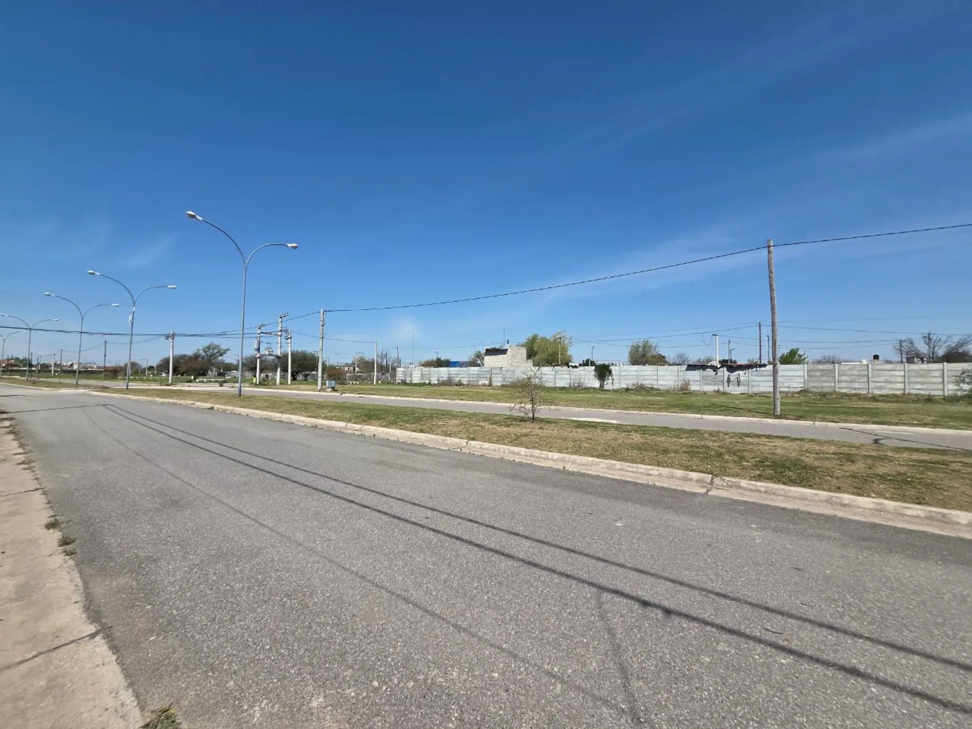SE VENDE LOTE 360 EN BARRIO CERRADO NORTE GAMA 1 foto 5