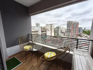 Venta de Semipiso de 3 Ambientes con Balcon y Cochera en Boedo foto 3
