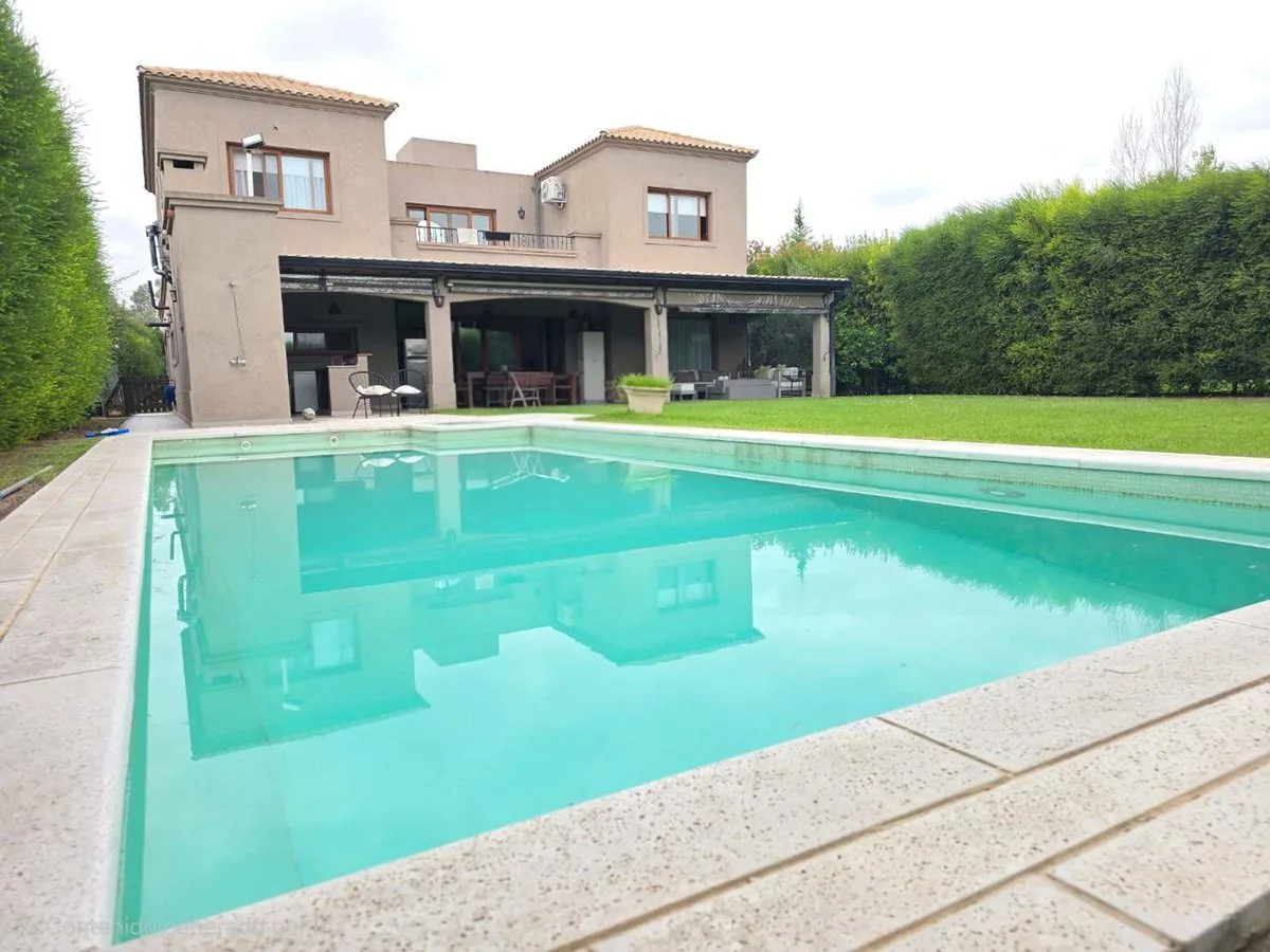 VENTA CASA 5 AMB BARRIO SANTA JUANA CANNING foto 4