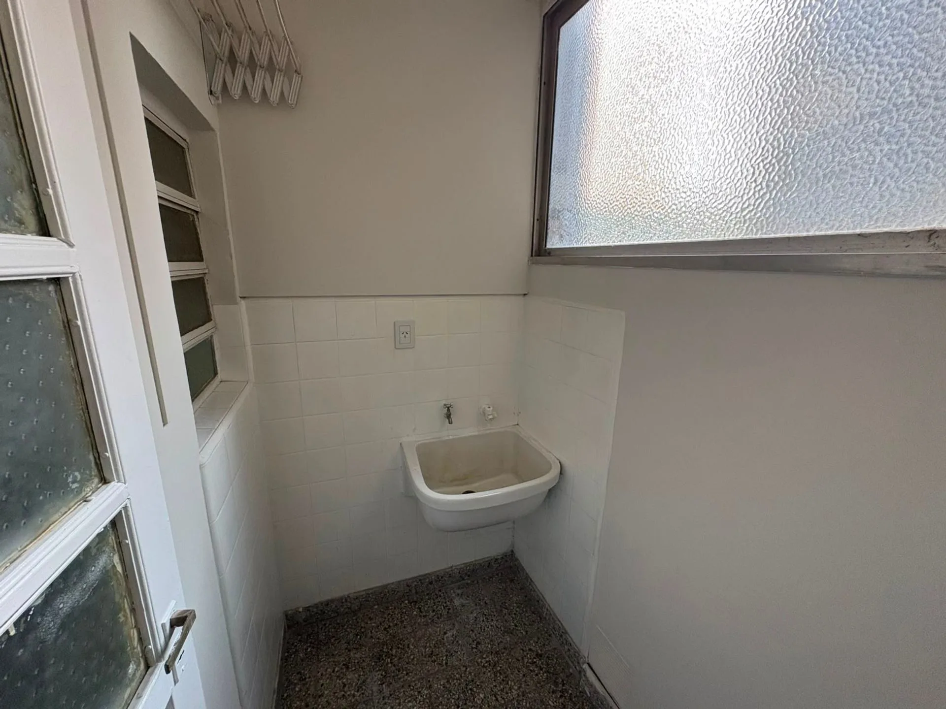 Alquiler Dto 2 Dorm. a mts de Faculta Cs Economica foto 4