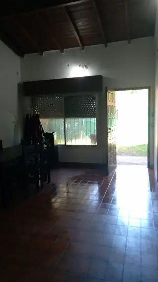 EXCELENTE CHALET 4 AMB c/ Depcias  para los amantes del &ampampampquotVERDE&quot en INIGUALABLE UBICACION de DON TORCUATO,    Pxmo Acceso Norte (PANAM foto 2