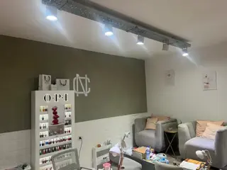 Excelente Local Comercial a la Venta en Parque Patricios foto 2