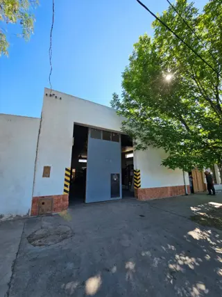 GALPON EN VENTA, BARRIO BAGLIANI foto 2