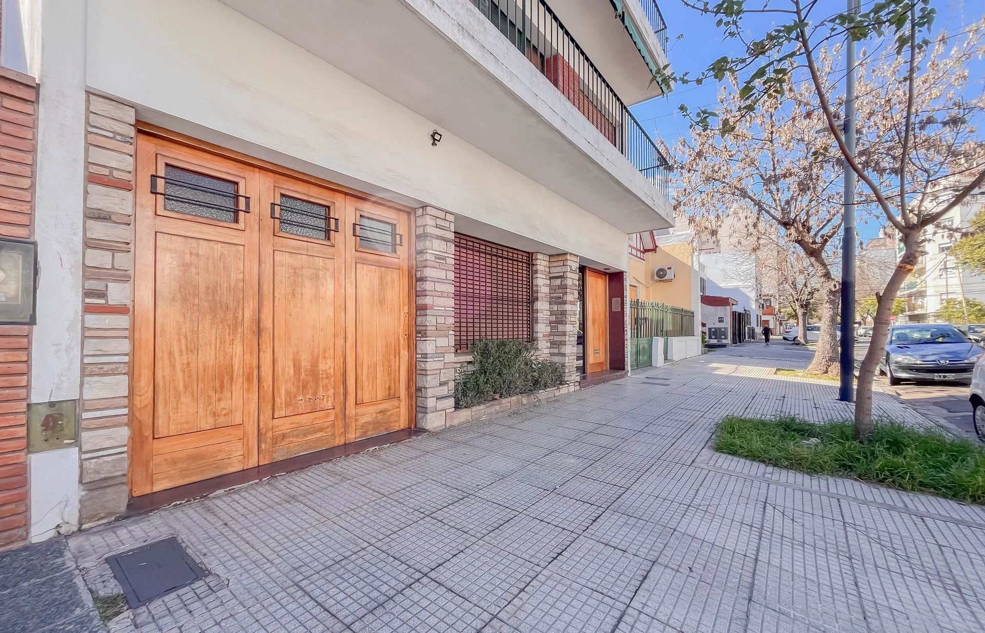 Vta. Villa Devoto PH, PB,4 ambs, cochera. Jardin foto 2