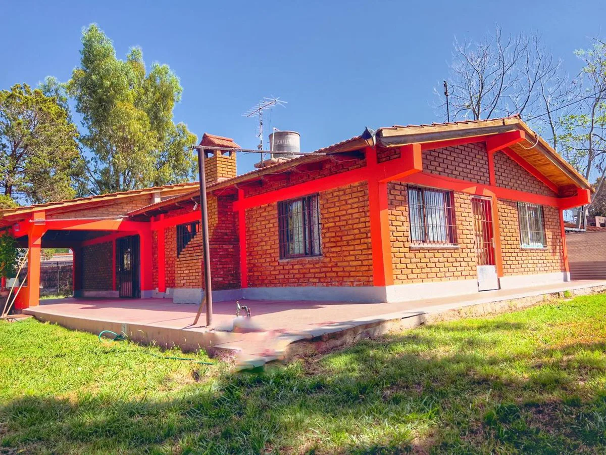 VENTA DE 2 CASAS, LOTE de 2.700 m2 VILLASECA MAIPU foto 2