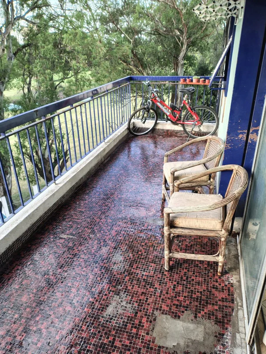 Venta departamento 4 amb con balcon en Villa Raffo foto 3